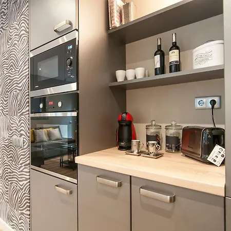 Montaber Apartments - Sagrada Familia Apartment *