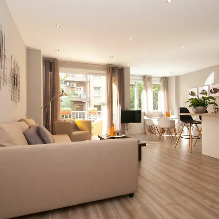 Montaber Apartments - Sagrada Familia *